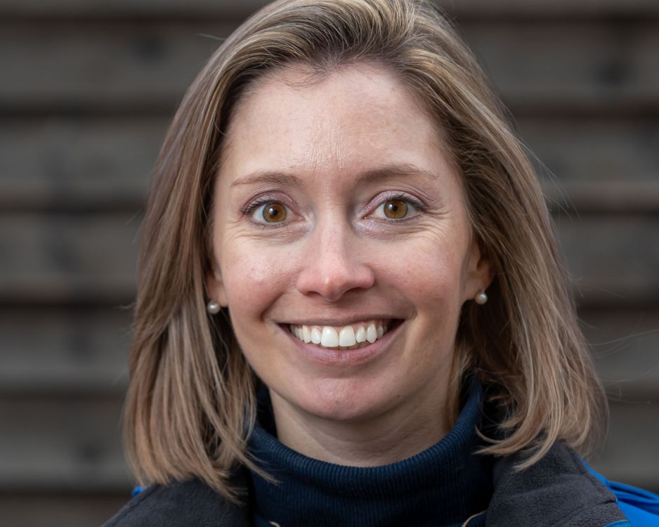 Setzt sich auf politischer Ebene für die wirtschaftlichen Interessen und eine zukunftsfähige Lohnunternehmer-Branche ein: Verbandspräsidentin Johanna Gapany. (Bild: zVg, Raphael Hünerfauth)
