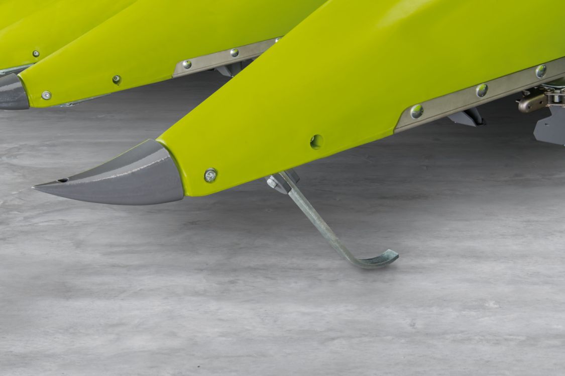 AUTO CONTOUR und AUTO PILOT entlasten den Fahrer, die Horizontalhäcksler arbeiten dank Neupositionierung noch effektiver. Bild: zVg