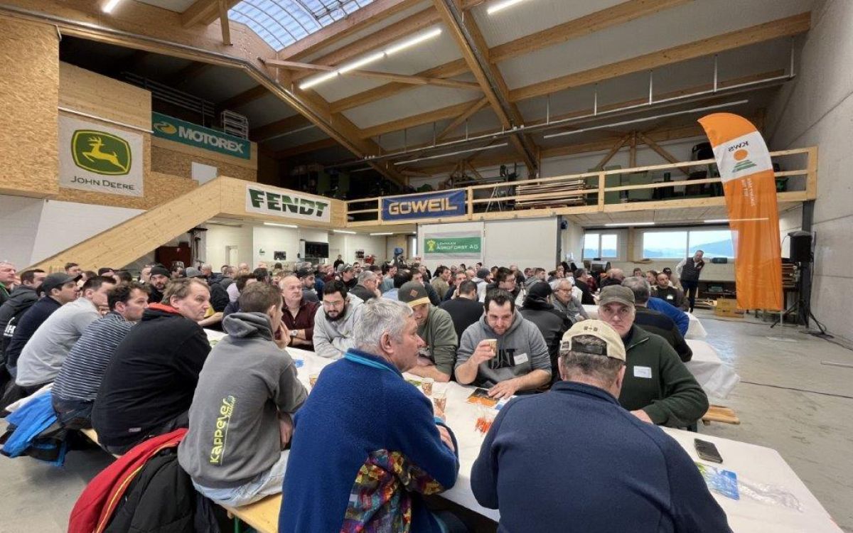 Rund 160 Gäste nahmen an der KWS-Tagung in Mattstetten (BE) teil. Bild: kim