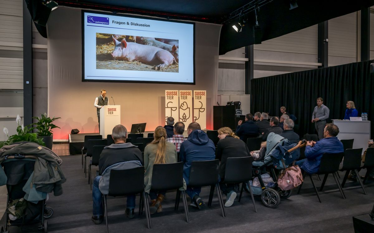 Public lors d’une conférence spécialisée à la Suisse Tier.
