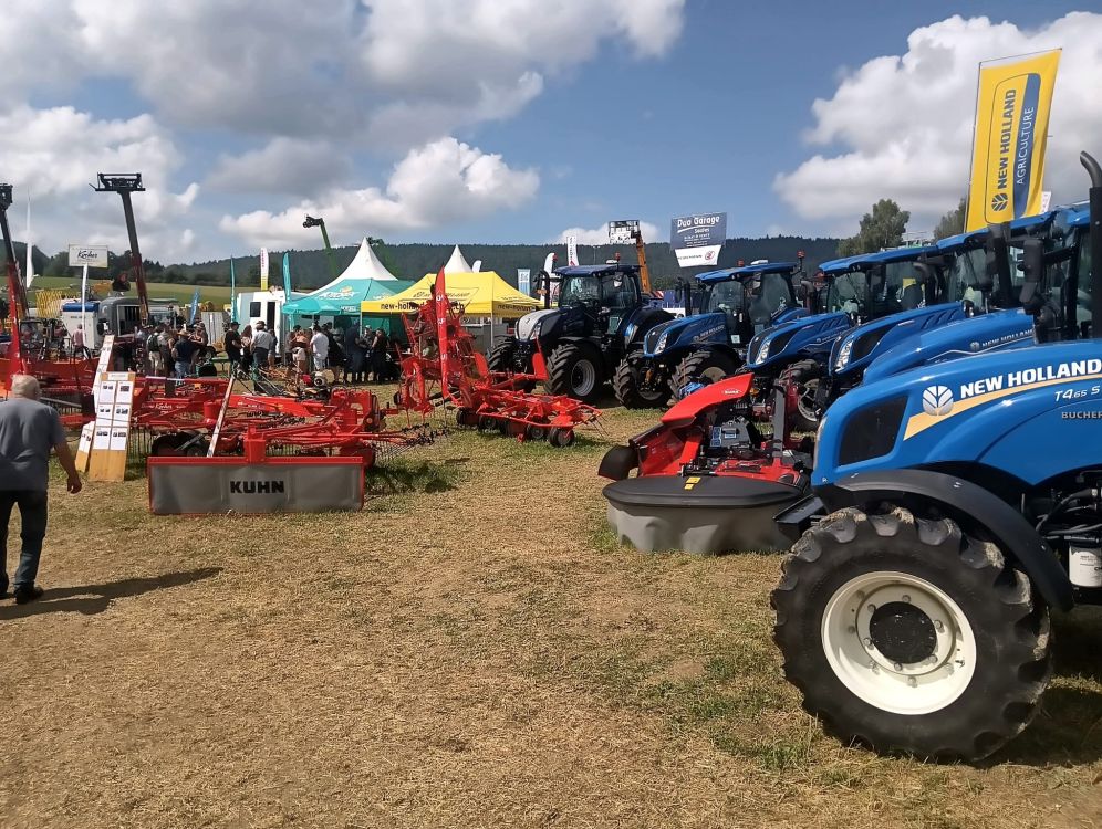 New Holland fait partie de la soixantaine d'exposants de machines agricoles présents à la Foire de Chaindon. Photo : BG