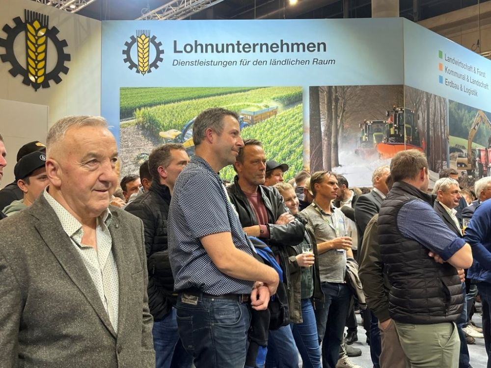 Berufskollegen aus der Schweiz verfolgten die Preisverleihung. Bildquelle: kim