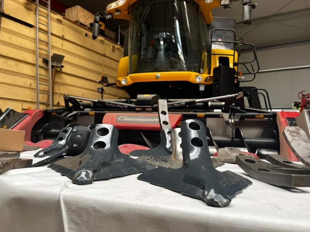 Les pièces d'usure pour les machines de travail du sol sont un autre pilier de l'entreprise Kressibucher. (Agrar-Verschleisstechnik.ch) Image : kim