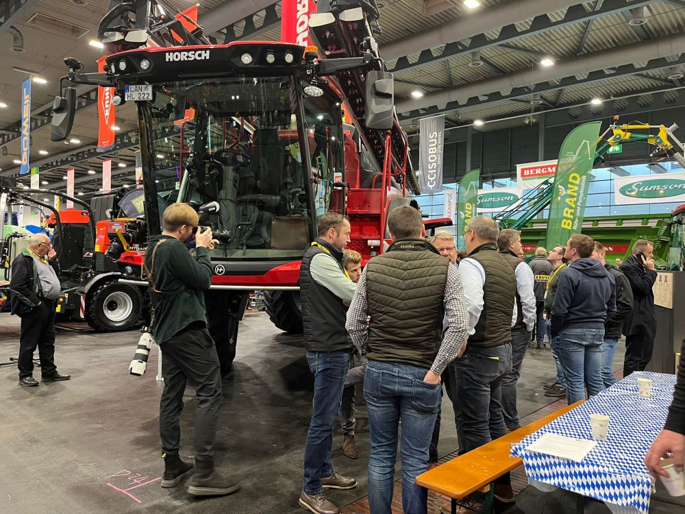 Horsch présente un pulvérisateur de la dernière génération. Image : kim