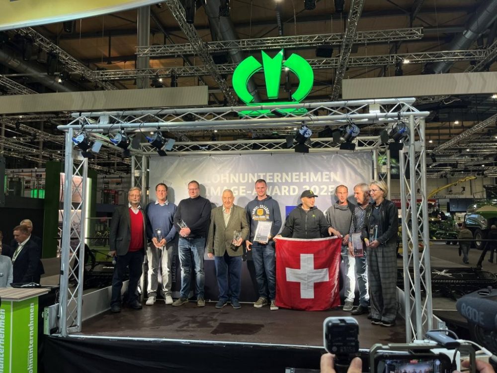 Alle Preisträger auf einem Bild.