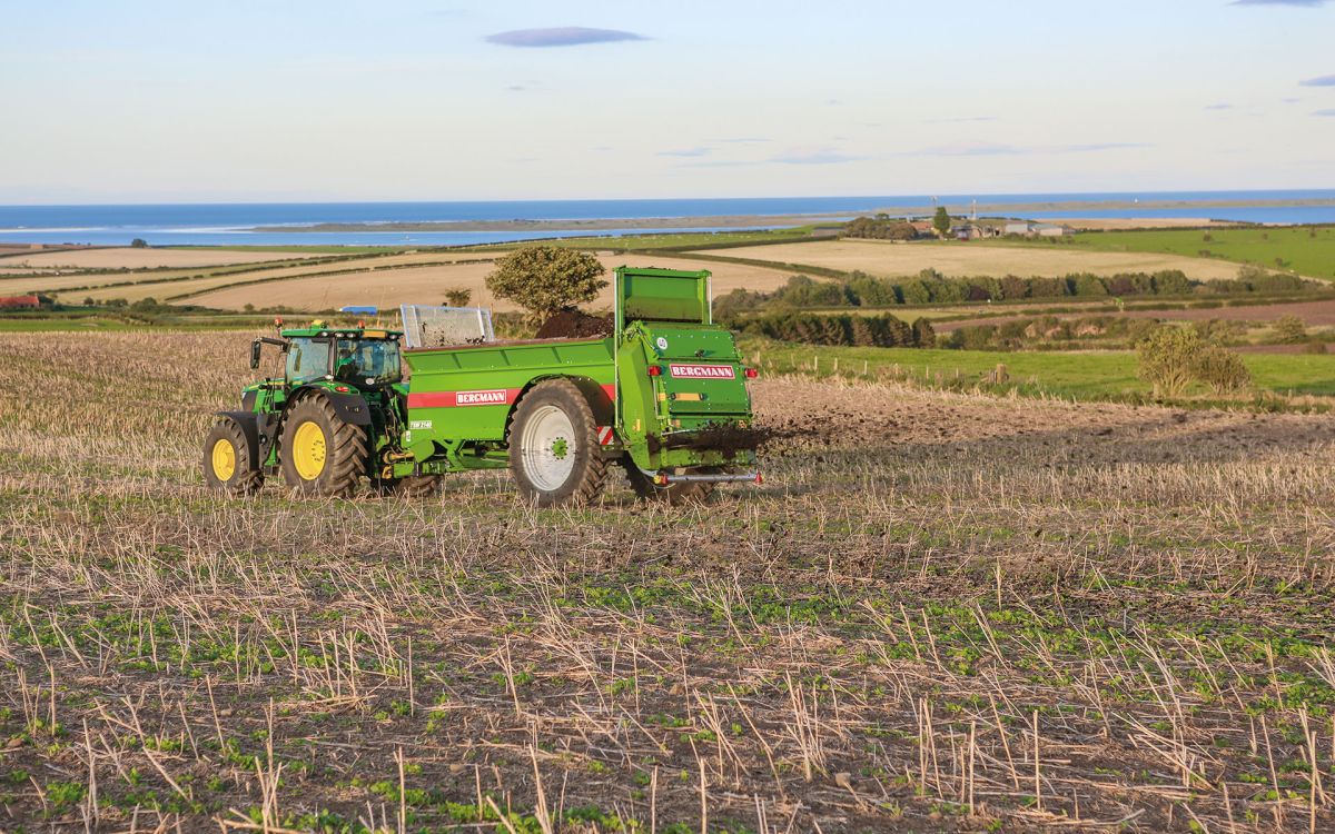 Épandeur surbaissé TSW 2140 E avec V-Spread